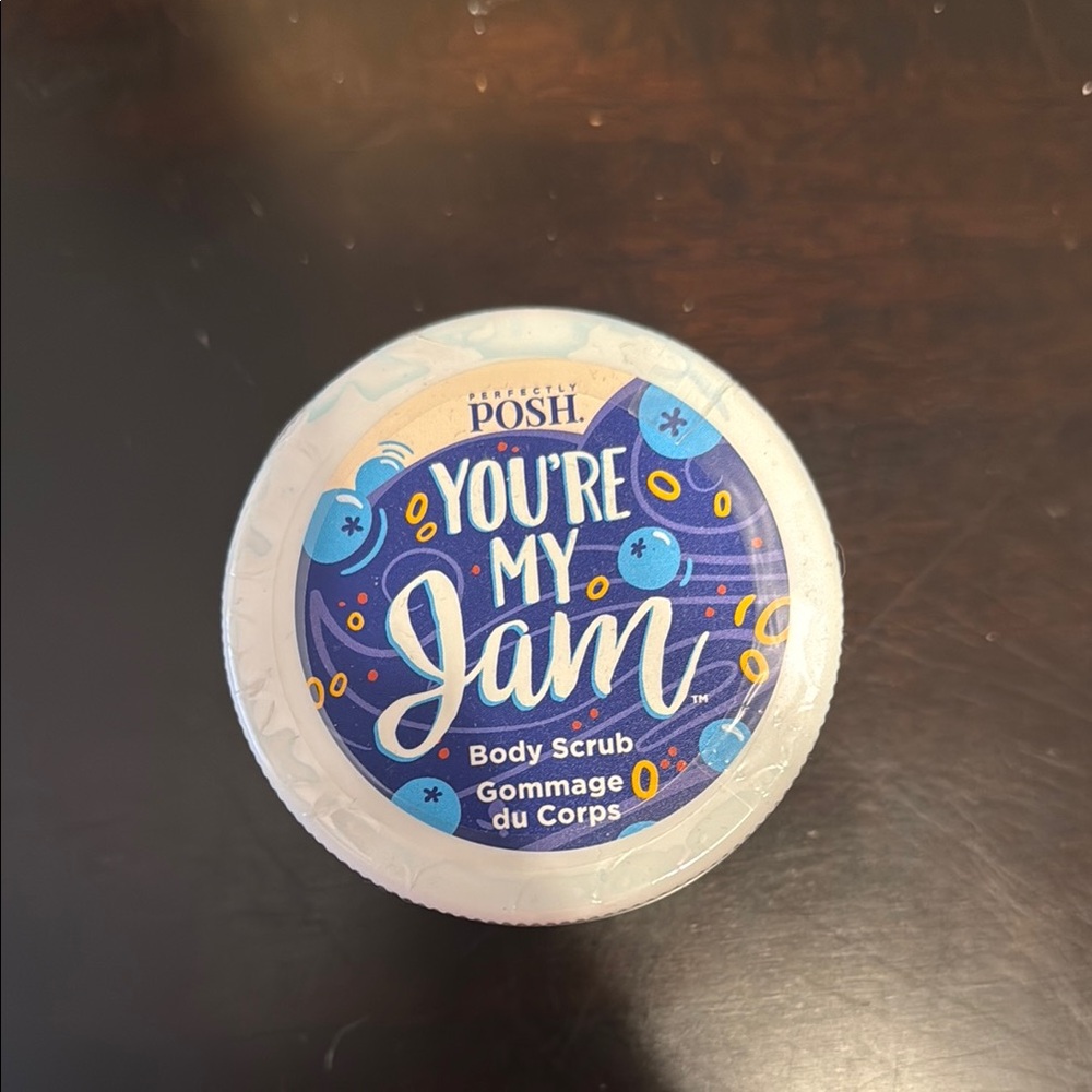 Perfectly Posh Blue and White Exfoliant Scrub